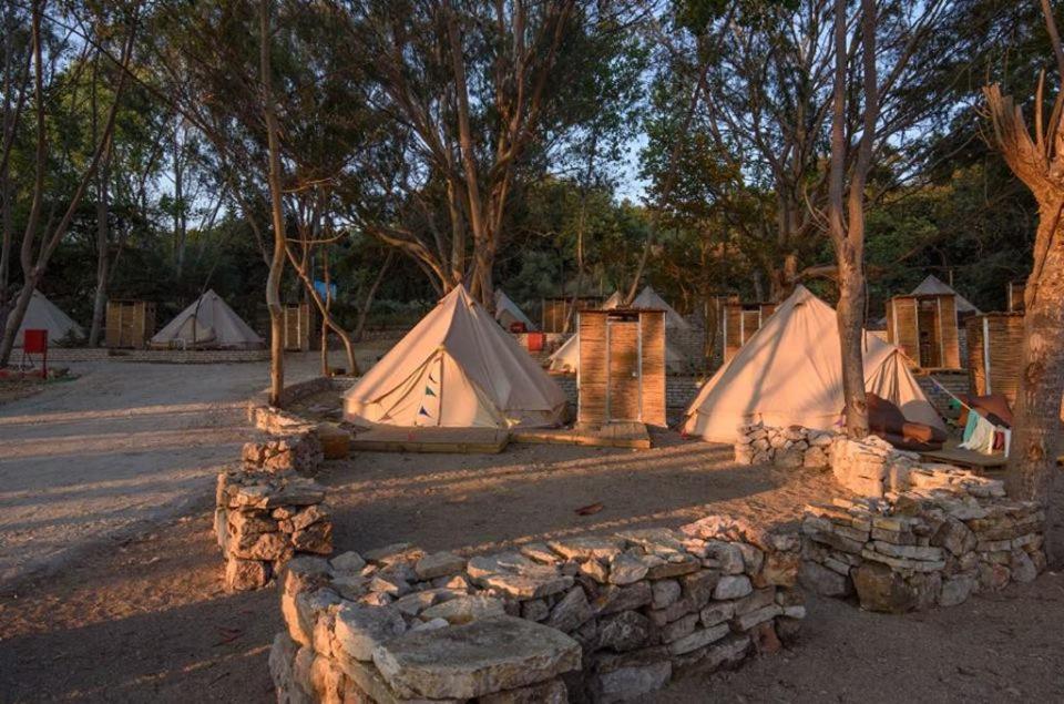 Burano Camping Beach-Bar Nea Thesi Exterior foto